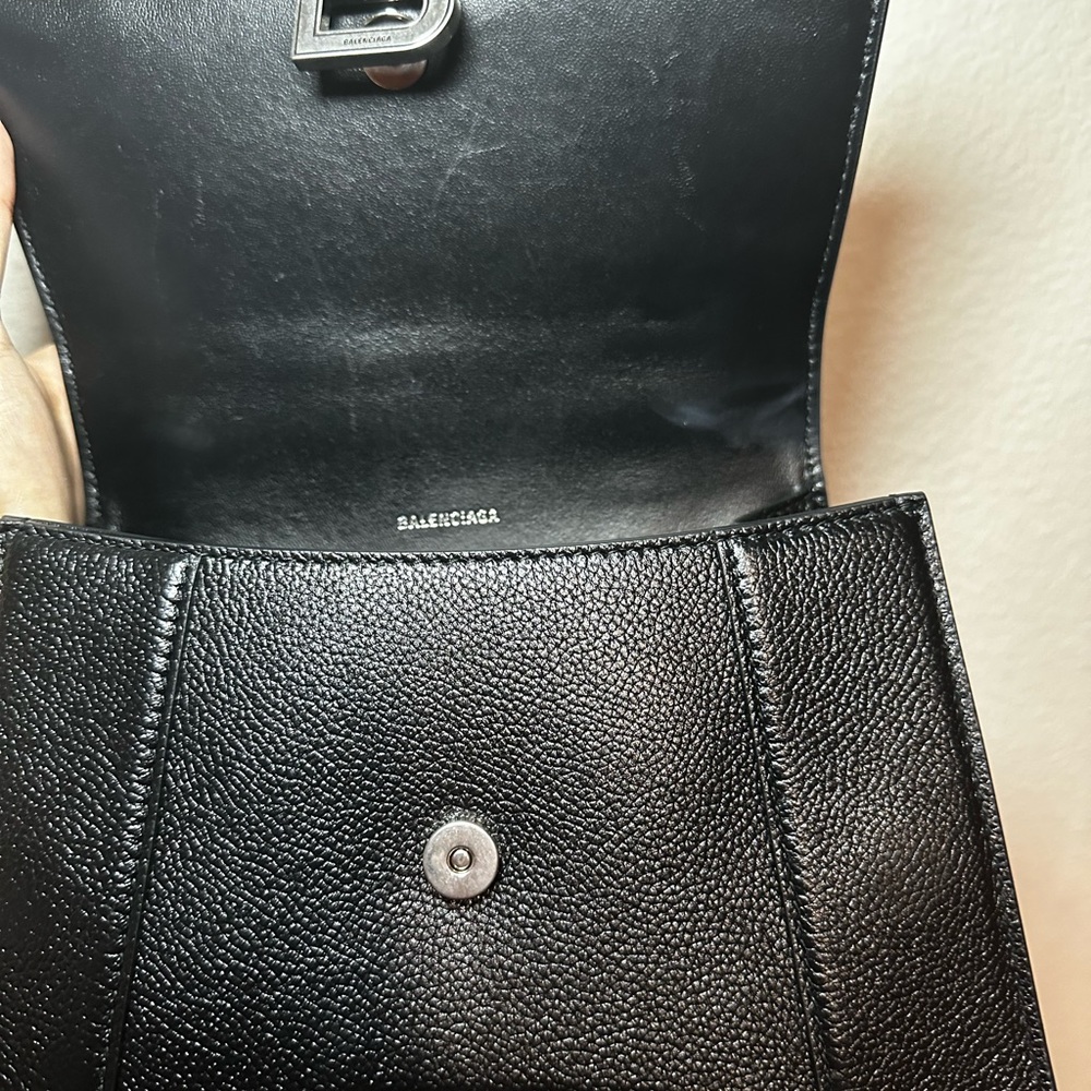 ✨BALENCIAGA
Hourglass Small Calfskin Top-handle/Crossbody bag✨ - Picture 7 of 9